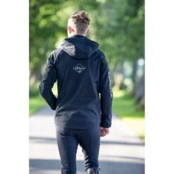 LeMieux Mens Elite Soft Shell Jacket 26 LeMieux Mens Elite Soft Shell Jacket -Equestrian Supplies Store 683afe0746f460a779dc358622ee7032.image .1200x1200