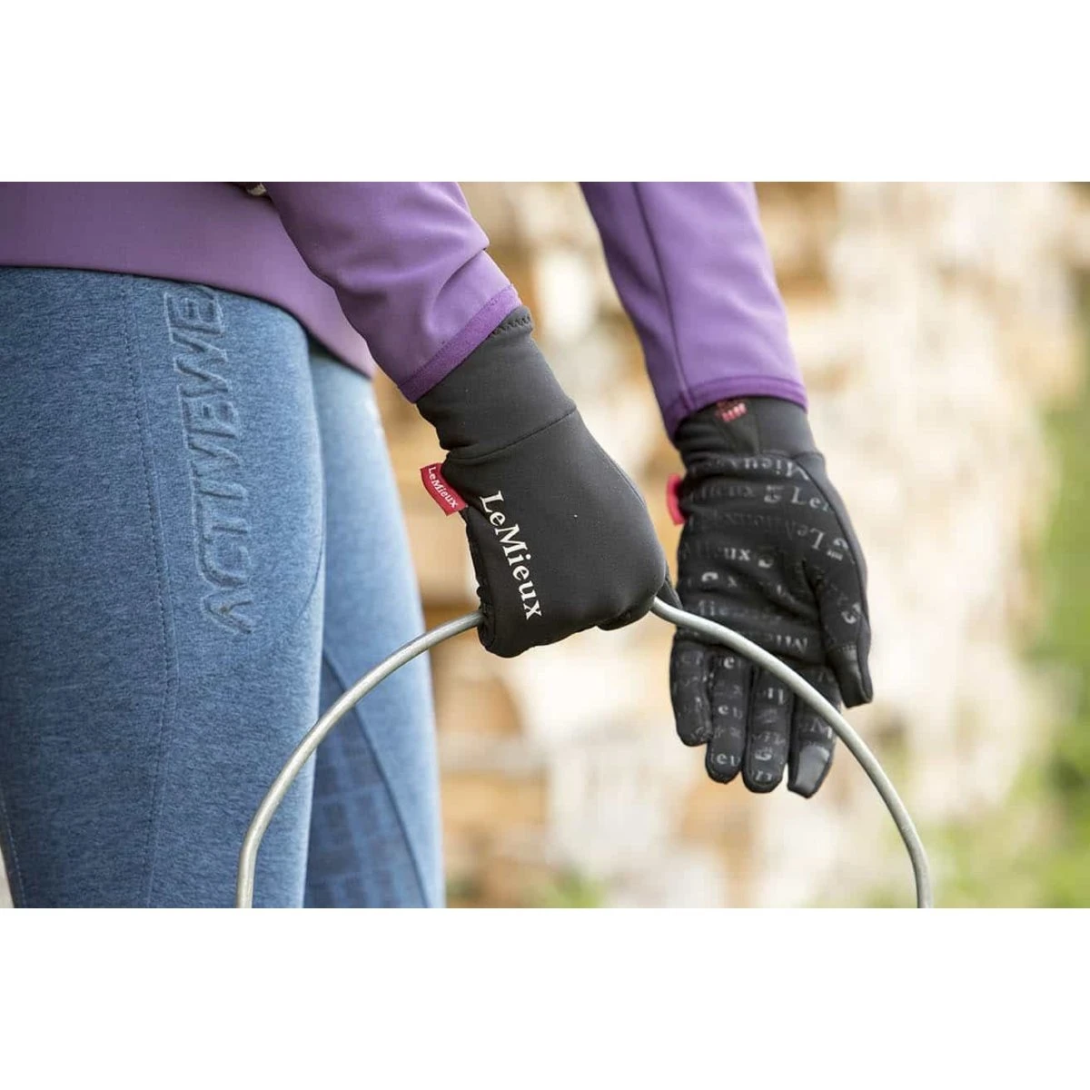 LeMieux Polar Grip Gloves 4 LeMieux Polar Grip Gloves - Image 2